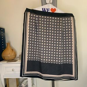 Ann Taylor Satin White, Navy Blue, & Pink Silky Satin Knee Length Skirt